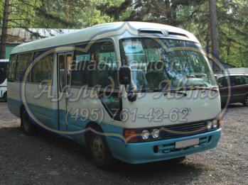 Автобус Toyota Coaster на 24 места